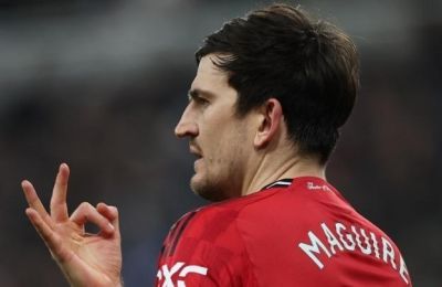 Η Γιουνάιτεντ δίνει συμβόλαιο για 1+1 χρόνια στον Μαγκουάιρ