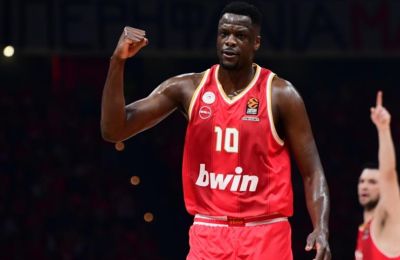 Στην αποστολή του Ολυμπιακού μετά από 10 μήνες ο Φαλ!