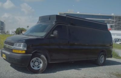 Ζητά να ανοιξει ξανά η υπόθεση.