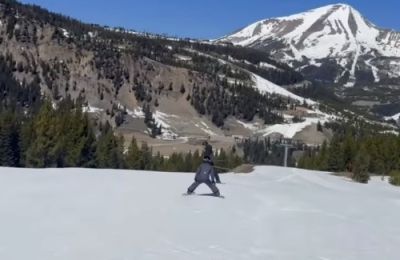 Ο πρίγκιπας Άρτσι την ώρα που κάνει σκι.