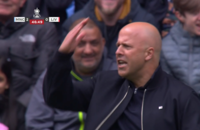 Οι φίλοι της Λίβερπουλ φώναξαν το όνομα του Τσάμπι Αλόνσο! (vid)