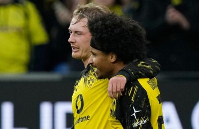 Χτύπησε στις καθυστερήσεις και «καθάρισε» την Στουτγκάρδη η Ντόρτμουντ