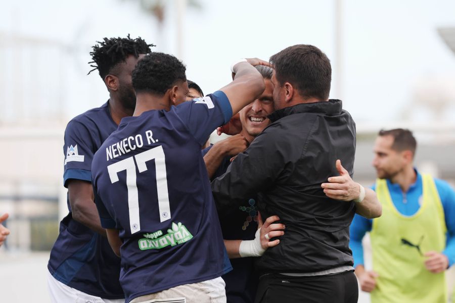 Νίκη… «εξάποντο» για Εθνικό