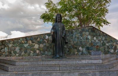 Ο ανδριάντας του Μακαρίου στον Πεδουλά (Φωτό αρχείου της Κοινότητας Πεδουλά).