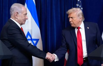 Ο Αμερικανός πρόεδρος Ντόναλντ Τραμπ με τον Ισραηλινό ομόλογο του Μπενιαμίν Νετανιάχου 