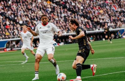 Χωρίς νικητή η ματσάρα των... 17 λεπτών στη Φρανκφούρτη!