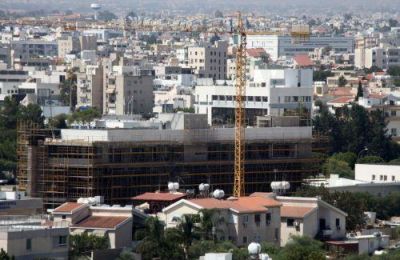 Τα δύο κυβερνητικά νομοσχέδια τροποποιούν τη νομοθεσία για τον Ενιαίο Φορέα Εξώδικης Επίλυσης Διαφορών Χρηματοοικονομικής Φύσεως και τον περί Μεταβιβάσεως και Υποθηκεύσεως Ακινήτων Νόμο