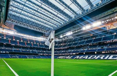 Κλείνει ξανά η οροφή του «Μπερναμπέου» 