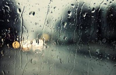 Καταρρακτώδεις βροχές στον αυτοκινητόδρομο