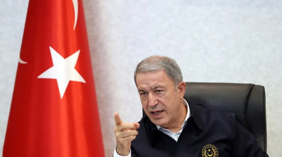 Γνωστός για τις πολεμοχαρείς του τοποθετήσεις εναντίον της Ελλάδος και της Κύπρου, ο Χουλουσί Ακάρ