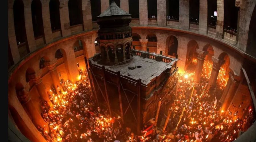 Στην Κύπρο θα φτάσει κανονικά το Άγιο Φως, το βράδυ της Ανάστασης χάρη στις ενέργειες ΥΠΕΞ Κύπρου και Ελλάδας.