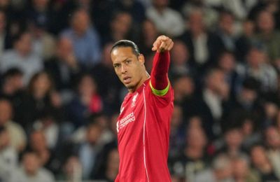 Φαν Ντάικ: «Απαράδεκτο που χάνουμε τόσα πολλά παιχνίδια»