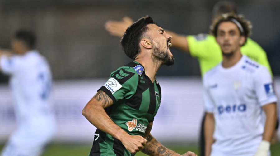 Νέα Σαλαμίνα: Στο «ραντάρ» ο Ταβάρες