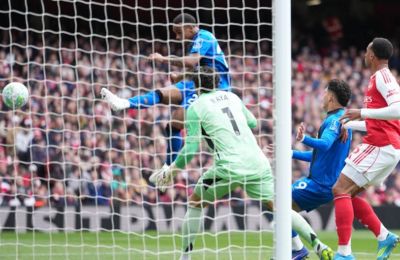 Η Μπόρνμουθ καταδίκασε την Άρσεναλ και η κορυφή πήρε ξανά φωτιά