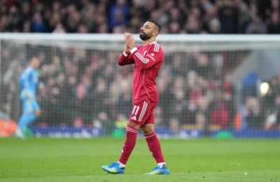 Λίβερπουλ: Το Άνφιλντ αποθέωσε τους Ρόμπερτσον και Σαλάχ