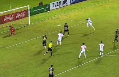 Μυθικό γκολ στην Παραγουάη (vid)