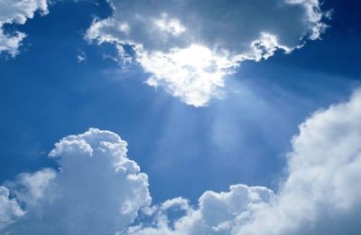 Άνοδο θα σημειώσει και αύριο Πέμπτη η θερμοκρασία.