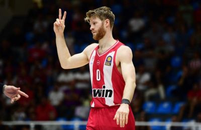 «Δεν ξέρω από που προήλθε το θέμα του διαβατηρίου, είναι χαζό»