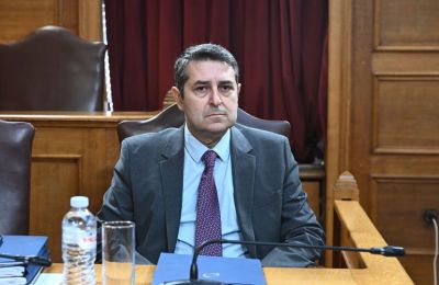 Σε χθεσινό του ανακοινωθέν, το νοσοκομείο Ευαγγελισμός τόνισε ότι η κατάσταση της υγείας του «είναι σοβαρή, αλλά ελεγχόμενη».