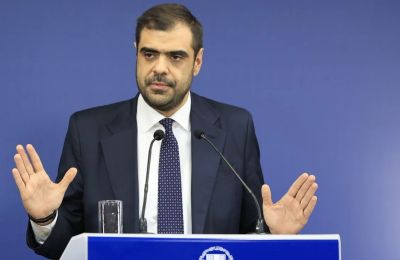 Ο κυβερνητικός εκπρόσωπος Παύλος Μαρινάκης.