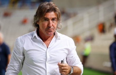 Συγκλονίζει ο Σα Πίντο για Ιράν: «Πέθανε αντίπαλος ποδοσφαιριστής»