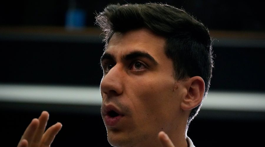 Σχεδόν ένα δισεκατομμύριο προτείνει ο Φειδίας για τους συνταξιούχους 