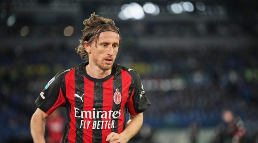 Οι όροι που θέτει ο Μόντριτς για να παραμείνει στη Μίλαν