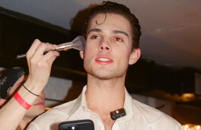 Τι είναι το looksmaxxing που έχουν πάθει κόλλημα οι νεαροί άντρες;