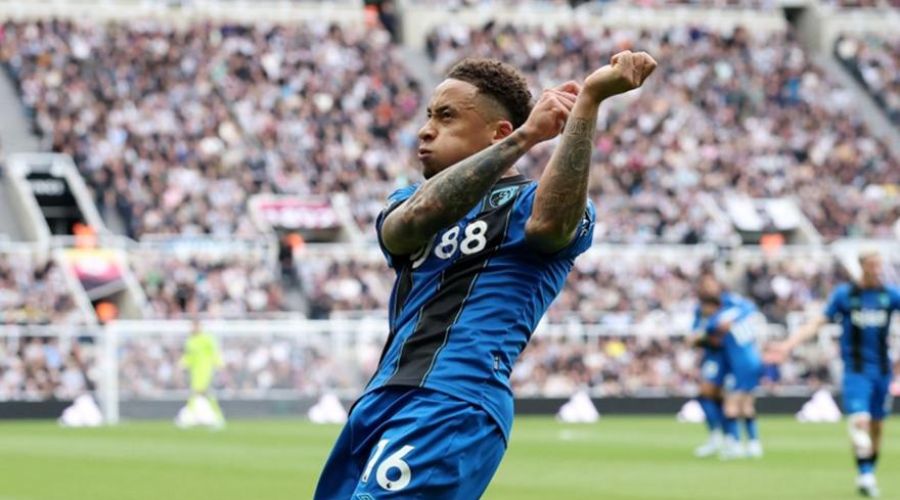 Πάγωσε το St. James's Park και βλέπει Ευρώπη η Μπόρνμουθ