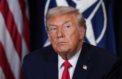 Τραμπ: «Θα καταστρέψουμε κάθε υποδομή του Ιράν»