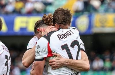 Προσπέρασε τη Νάπολι μέσω... Βερόνας και επέστρεψε στη 2η θέση η Μίλαν