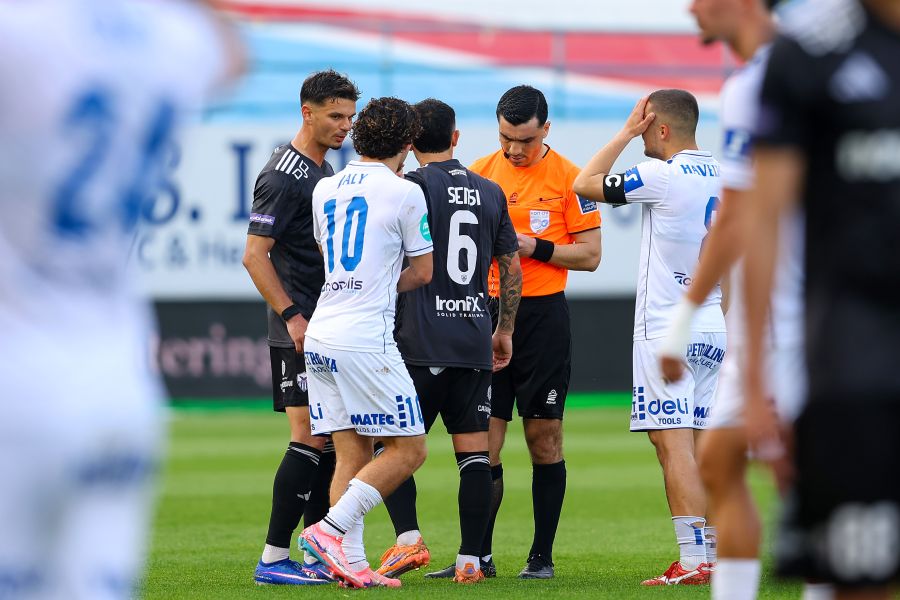 Ανόρθωση: Ανεπιθύμητοι Λιοτατής, Θεουλή -Προχωράει σε καταγγελία, 24Sports & News