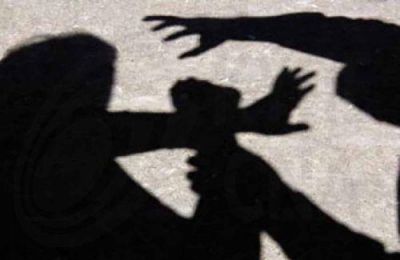 Η 14χρονη γέννησε μετά από φερόμενο βιασμό και η Επίτροπος τονίζει ότι το κράτος εστιάζεται περισσότερο στη στήριξή της.