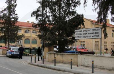 Η διαδικασία ορίστηκε να συνεχιστεί στις 30 Απριλίου στις 11:00.