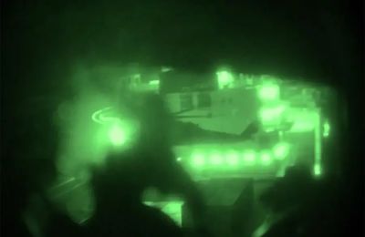 Μεταφορά εξοπλισμού διπλής χρήσης από το πλοίο Touska.