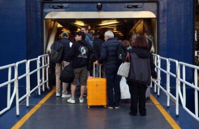 Οι διοργανωτές συστήνουν έγκαιρες κρατήσεις λόγω της υψηλής εποχικής ζήτησης.