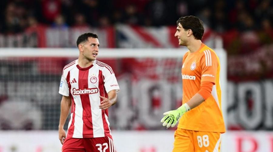 Ολυμπιακός: «Καυτό» καλοκαίρι για Τζολάκη και Έσε