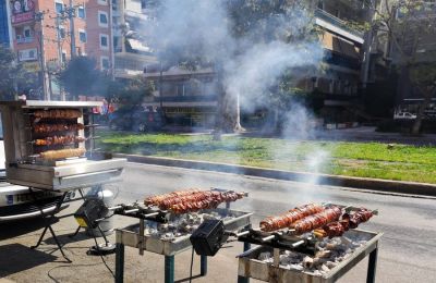 Το ελληνικό κοντοσούβλι ξεχώρισε διεθνώς στη λίστα του Taste Atlas.