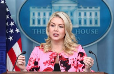 Η εκπρόσωπος του Λευκού Οίκου Κάρολαϊν Λέβιτ.