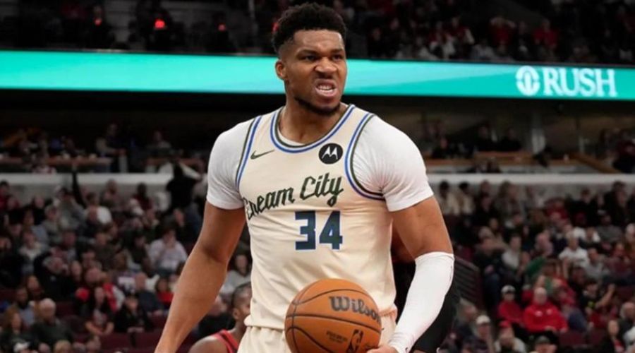 Στο «κάδρο» των Μπλέιζερς ο Αντετοκούνμπο