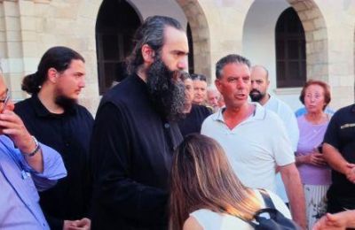 Στόχος των διαδηλωτών είναι «να ακουστεί δυνατά η φωνή των πιστών».