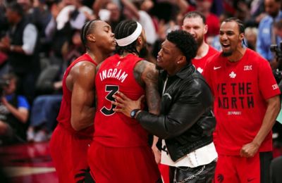 Χαμογέλασαν στο... θρίλερ οι Ράπτορς