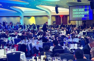 Πυροβολισμοί στην αίθουσα Hilton.