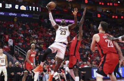 Λεμπρόν: Πρώτος παίκτης που έφτασε τα 3000 εύστοχα σουτ στα playoffs