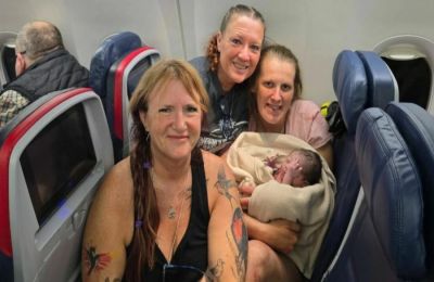 Κοριτσάκι γεννήθηκε σε αεροπορική πτήση.