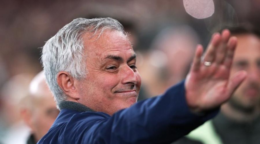 «Η Ρεάλ Μαδρίτης σκέφτεται επιστροφή Μουρίνιο»