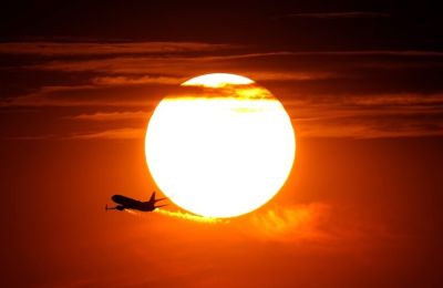 Ακραίες θερμοκρασίες, ρεκόρ θαλάσσιων καυσώνων και δραματική μείωση χιονιού και πάγων επιβεβαιώνουν ότι η Ευρώπη θερμαίνεται ταχύτερα από κάθε άλλη ήπειρο.