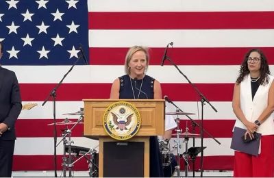 H Πρέσβης των ΗΠΑ στην Κύπρο, Τζούλι Ντέιβις. (Φωτογραφία: U.S. Embassy in Cyprus).