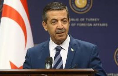 Ο κ. Ερτουγρούλογλου κατηγορεί τη διεθνή κοινότητα ότι ενισχύει τη στάση της ελληνοκυπριακής πλευράς.