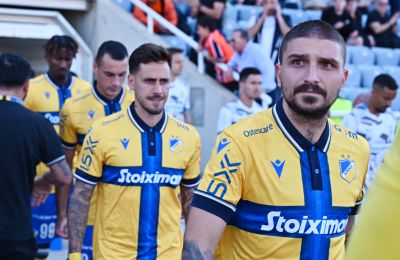 ΑΠΟΕΛ: Πρόβλημα και αλλαγή ο Σταφυλίδης 